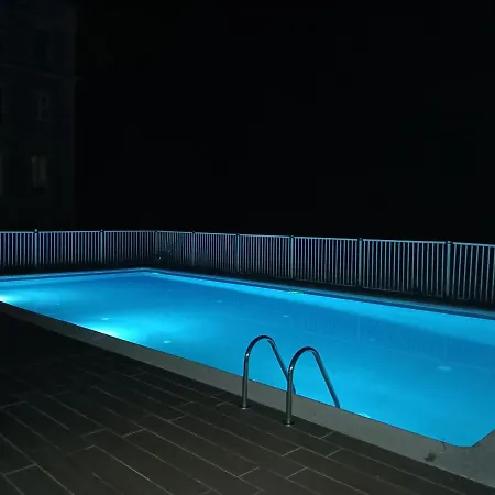 Chatescos - Estudio En Chateau *
