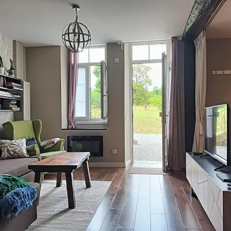 Chatescos - Estudio En Chateau *