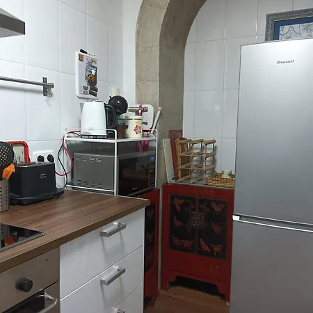 Chatescos - Estudio En Chateau * Escos